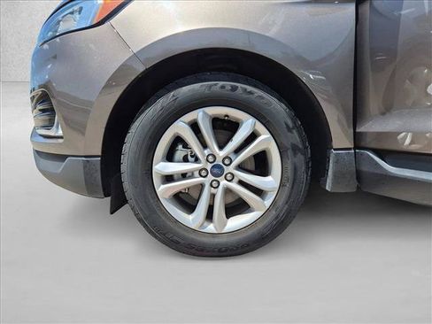Used 2019 Ford Edge SEL FWD image 9