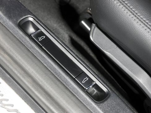 Used 2014 Porsche Cayman RWD image 20