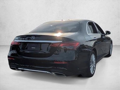 Used 2022 Mercedes-Benz E 350 Sedan image 5