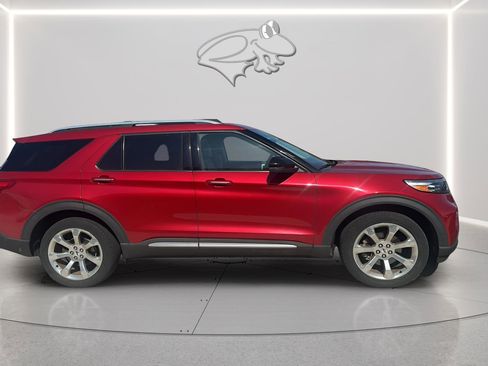Used 2020 Ford Explorer Platinum w/ Premium Technology Package image 6