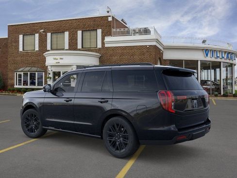 New 2026 Ford Expedition Platinum w/ Stealth Appearance Package AWD/4WD image 4