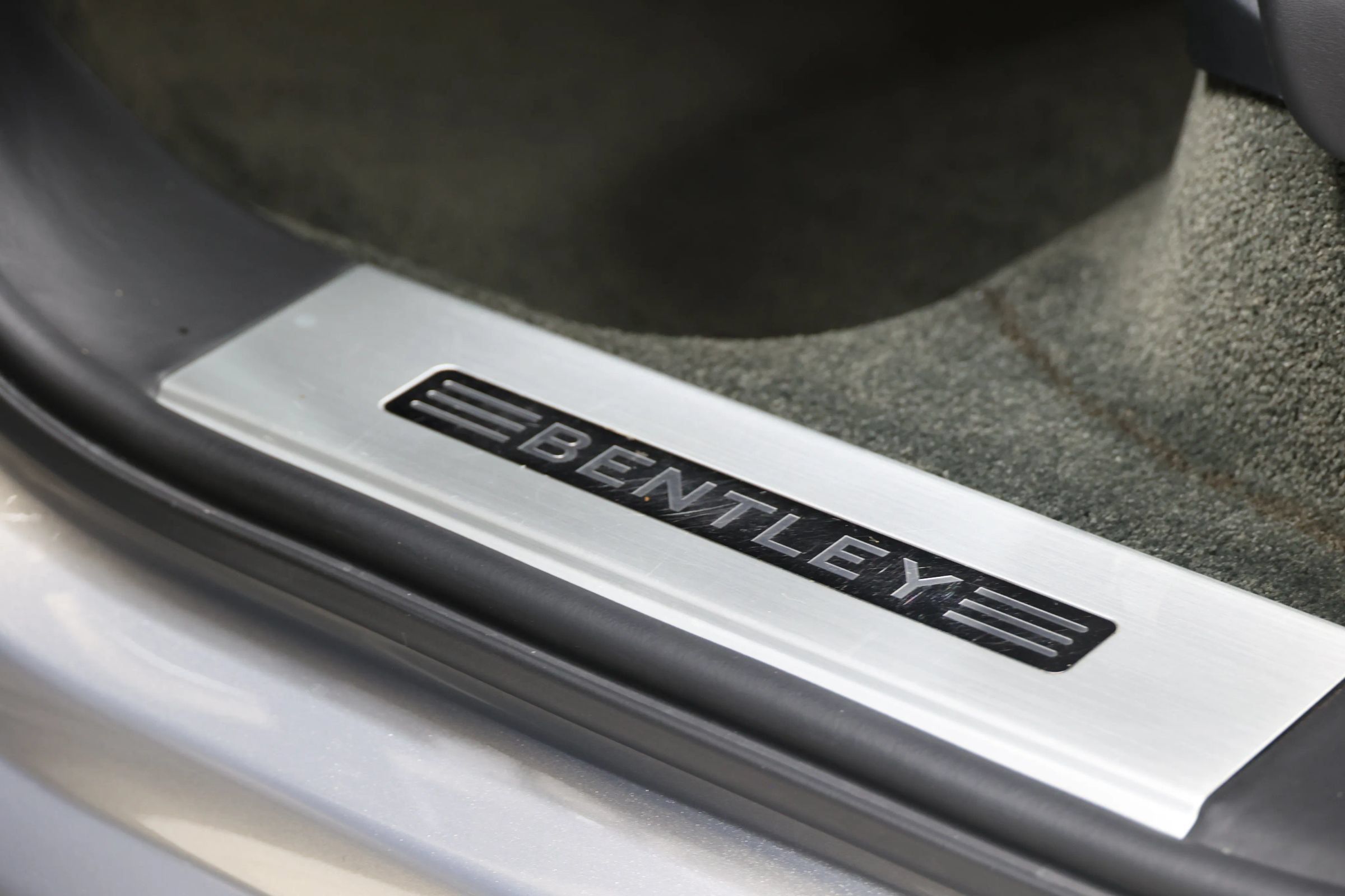 Used 2018 Bentley Bentayga Onyx Edition AWD/4WD image 55