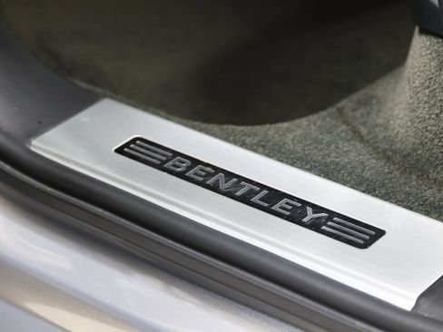 Used 2018 Bentley Bentayga Onyx Edition AWD/4WD image 55