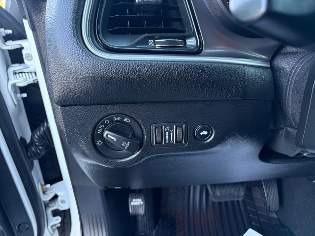 Used 2022 Dodge Challenger GT RWD image 19