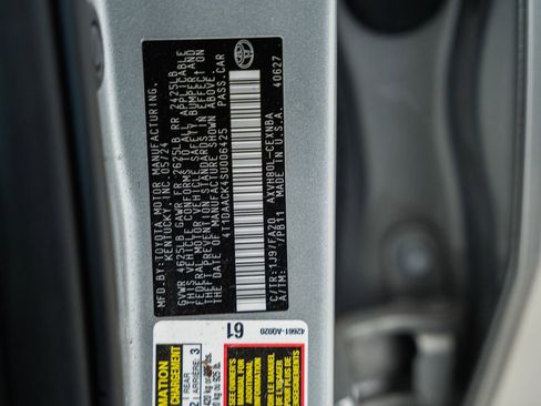 Used 2025 Toyota Camry LE FWD image 38