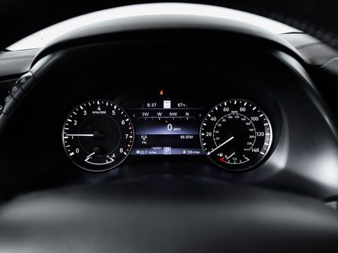 Used 2024 Nissan Armada Platinum w/ Captain's Chairs Package image 31