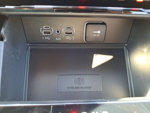 New 2025 Jeep Grand Cherokee Limited w/ Luxury Tech Group II image 31