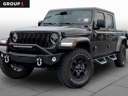 Used 2024 Jeep Gladiator Sport