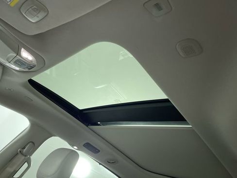 Used 2018 Chrysler Pacifica Limited w/ Advanced Safetytec Group image 33