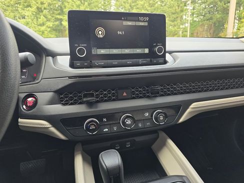 Certified 2024 Honda Accord LX image 17