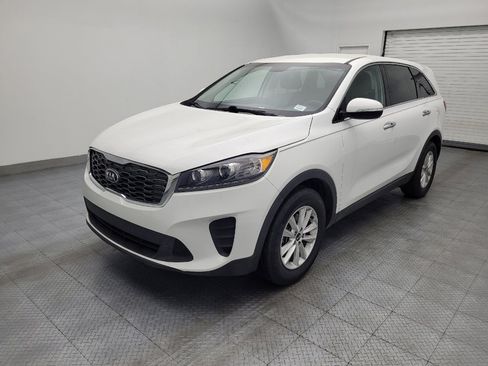 Used 2020 Kia Sorento LX image 2