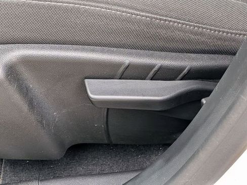 Used 2025 Chevrolet Equinox LT image 13