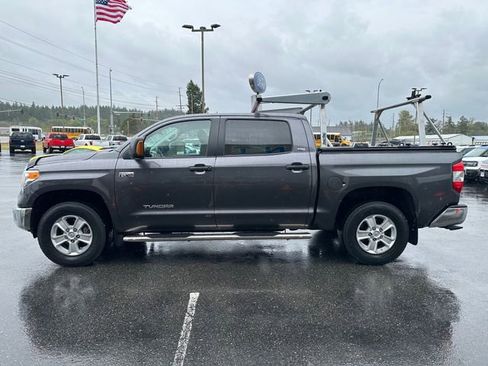 Used 2017 Toyota Tundra SR5 image 6