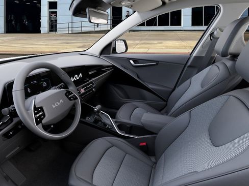 New 2026 Kia Niro EX image 19