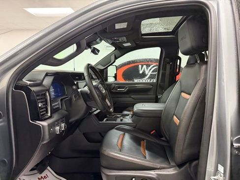 Certified 2025 GMC Sierra 2500 AT4 w/ AT4 Premium Plus Package image 9