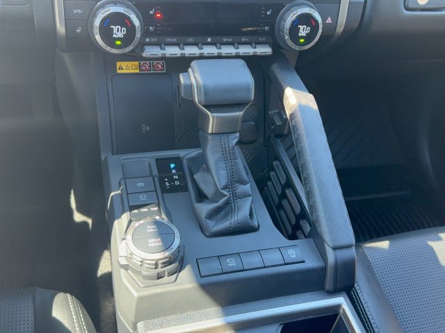 Used 2026 Toyota 4Runner Limited AWD/4WD image 23