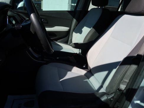 Used 2020 Chevrolet Trax LS w/ Tint and Cruise Package image 6