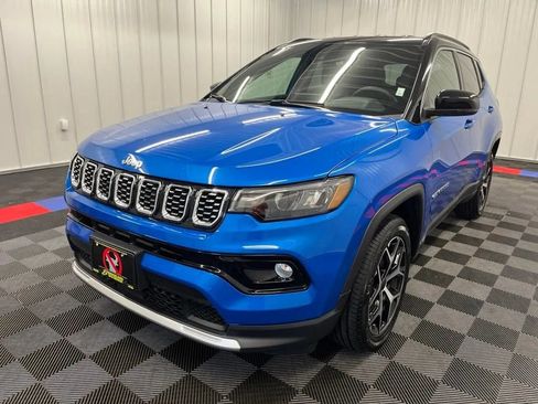 Used 2025 Jeep Compass Limited AWD/4WD image 8