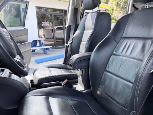 Used 2016 Jeep Patriot High Altitude image 10