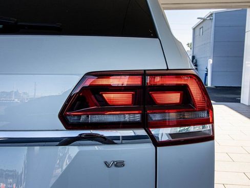 Used 2018 Volkswagen Atlas SE image 17