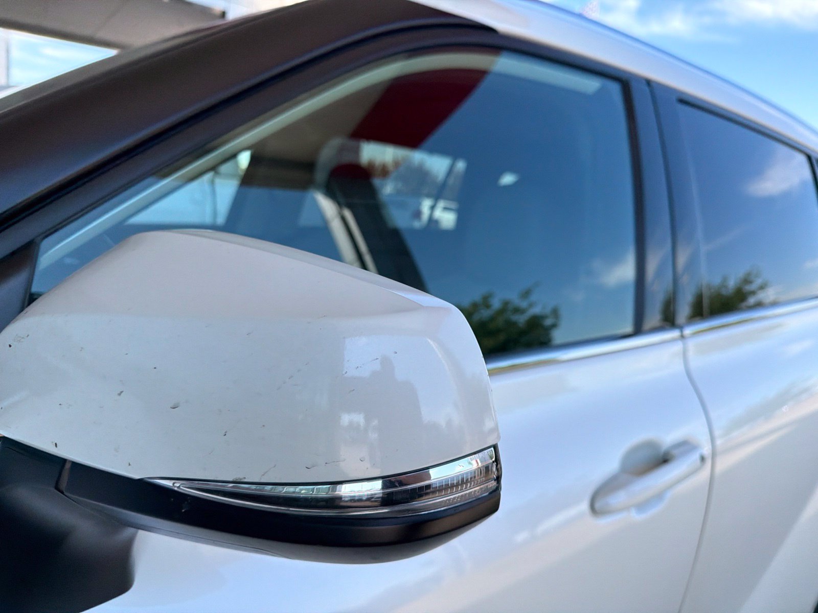Used 2021 Toyota Highlander XLE FWD image 6
