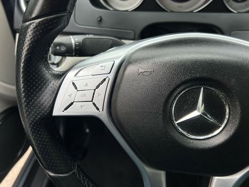 Used 2013 Mercedes-Benz C 250 Sedan w/ Premium 1 Pkg image 44
