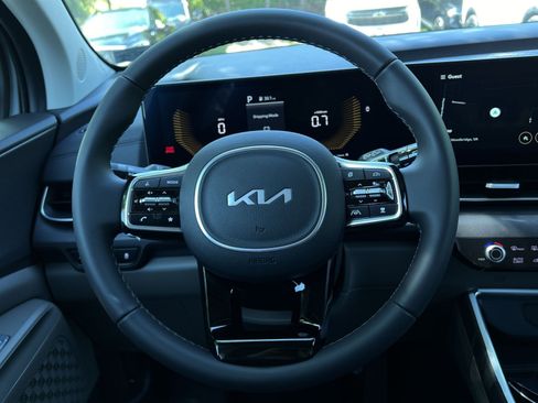 New 2026 Kia Carnival EX FWD image 55