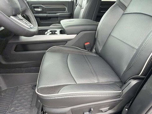 New 2026 RAM 2500 Laramie AWD/4WD image 25
