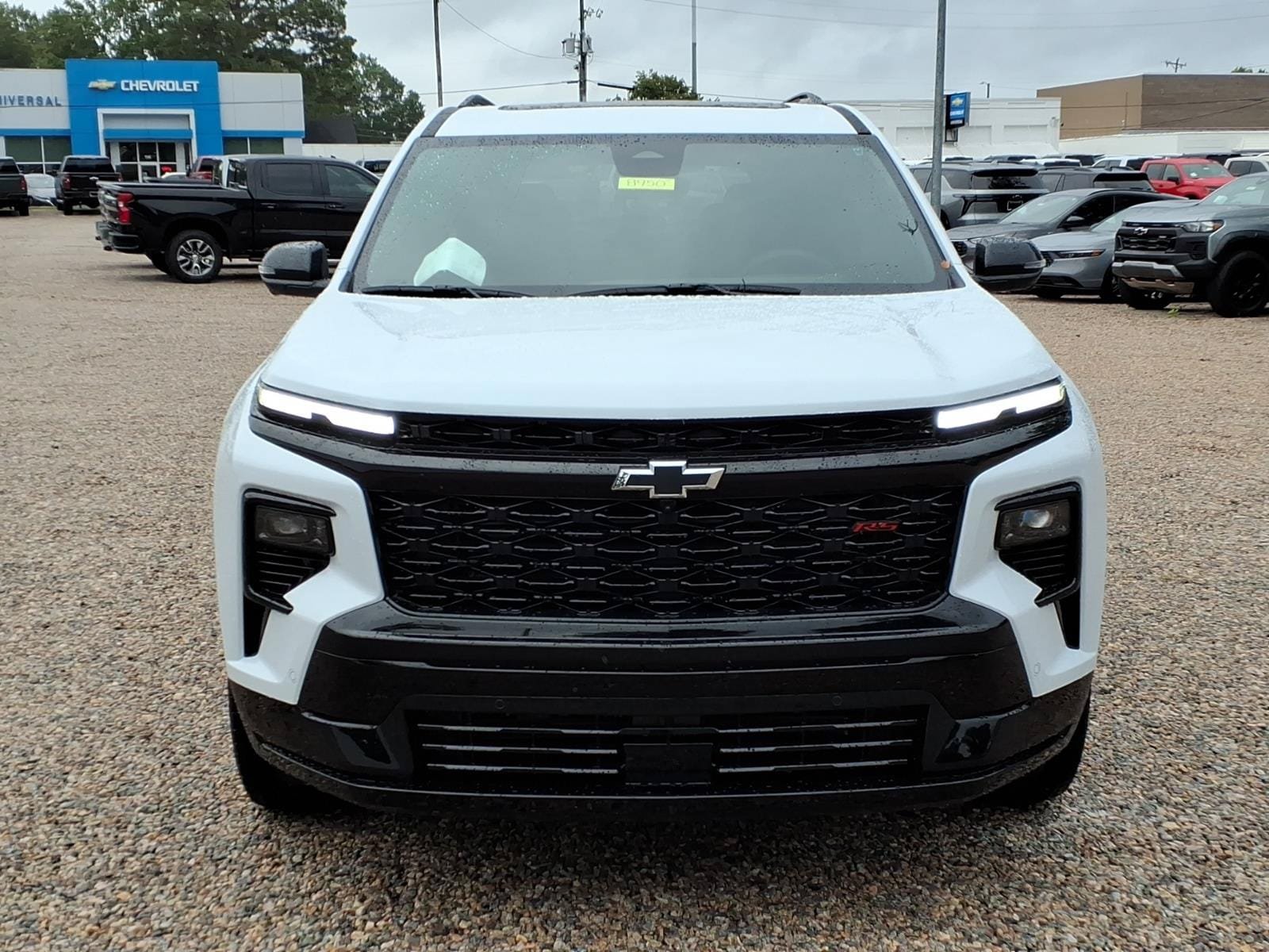 New 2027 Chevrolet Traverse RS FWD image 2