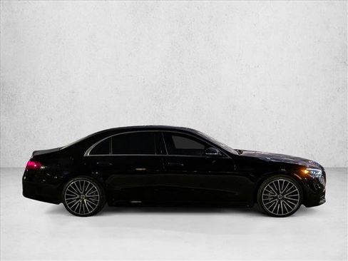 Used 2022 Mercedes-Benz S 500 S 500 image 4