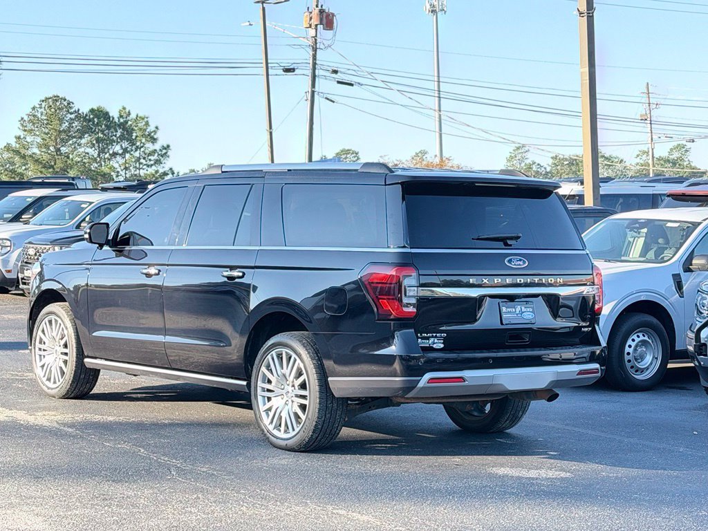 Used 2024 Ford Expedition Max Limited RWD image 3