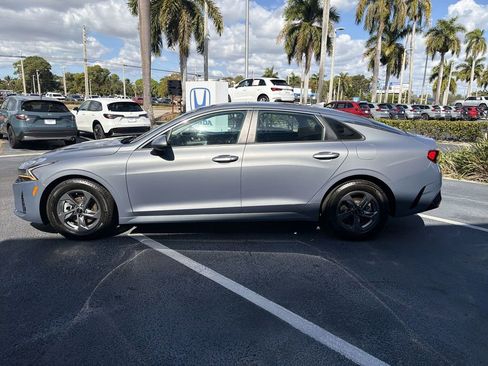 Used 2022 Kia K5 LXS image 5