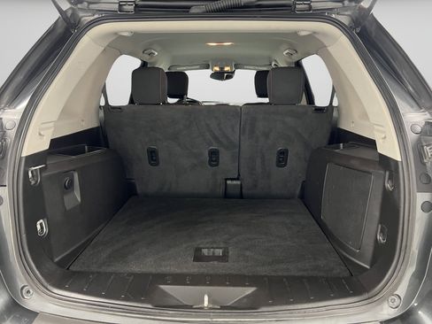 Used 2017 GMC Terrain SLE w/ Technology Package FWD image 36