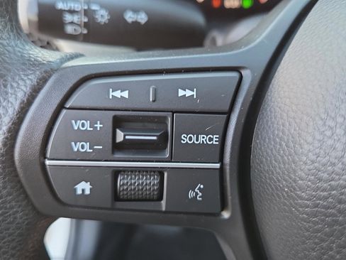 Used 2024 Honda HR-V LX image 26