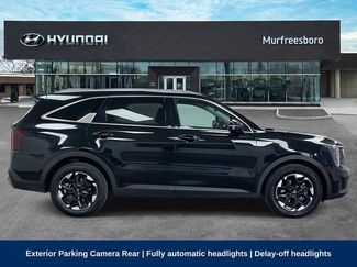 Used 2024 Kia Sorento S FWD video 4