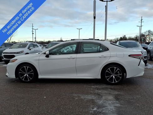 Used 2019 Toyota Camry SE image 8