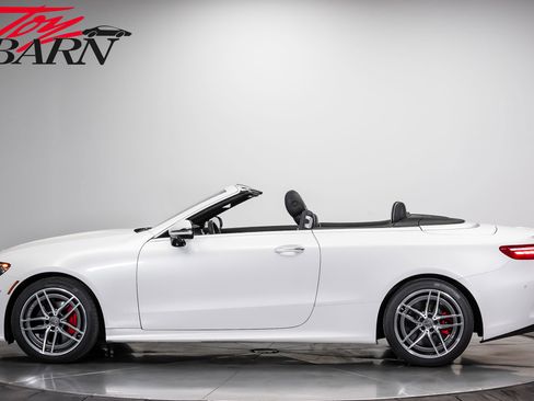 Used 2021 Mercedes-Benz E 53 AMG 4MATIC Cabriolet image 2