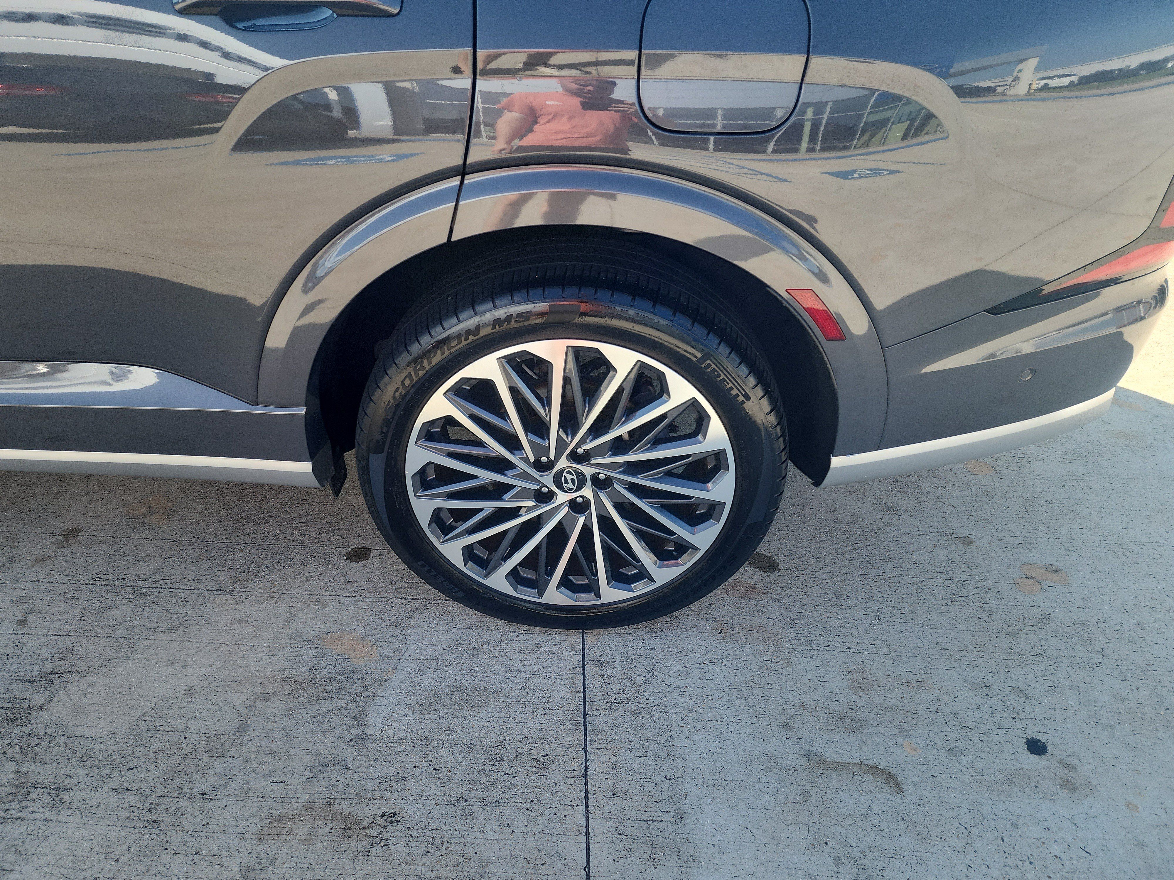 Used 2026 Hyundai Palisade Calligraphy FWD image 12