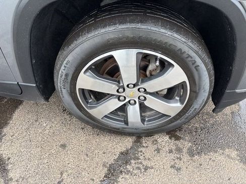 Used 2020 Chevrolet Traverse LT w/ LT Premium Package image 47