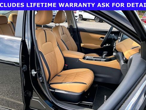 Used 2024 Nissan Sentra SV w/ SV Premium Package FWD image 7