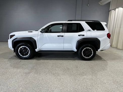 Used 2025 Toyota 4Runner TRD Off-Road AWD/4WD image 5