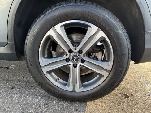Used 2019 Mercedes-Benz GLC 300 GLC 300 image 10