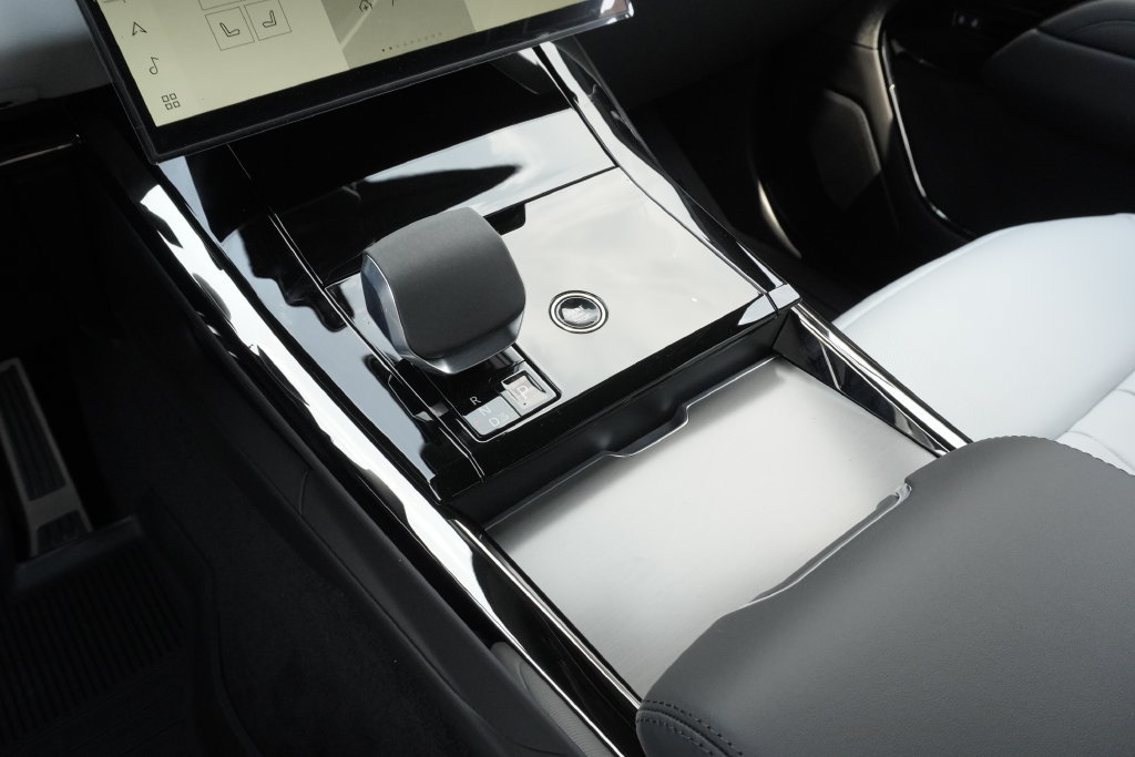 New 2026 Land Rover Range Rover Sport Dynamic SE AWD/4WD image 14