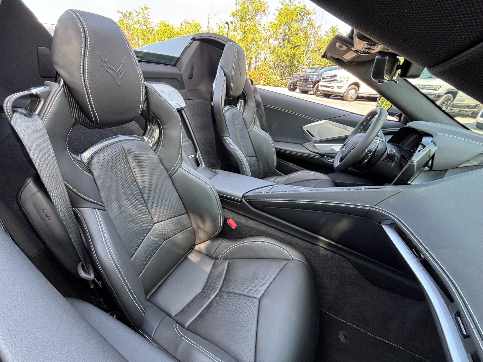 Used 2025 Chevrolet Corvette Stingray Preferred Conv w/ 2LT RWD image 49