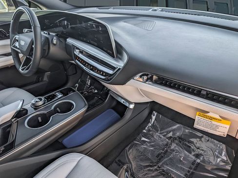 New 2026 Cadillac Lyriq Luxury image 23