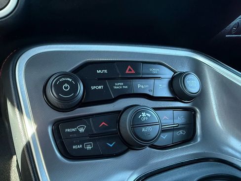 Used 2021 Dodge Challenger R/T w/ Plus Package image 18