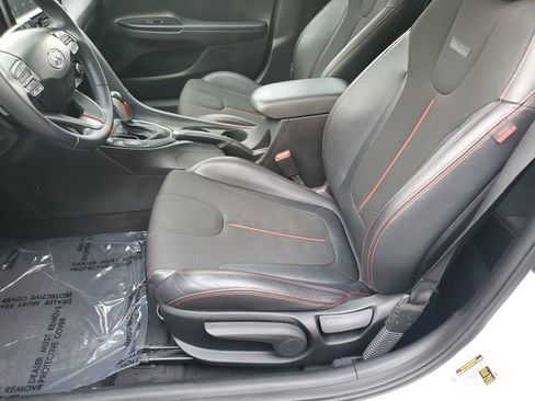Used 2020 Hyundai Veloster 2.0 Premium FWD image 12