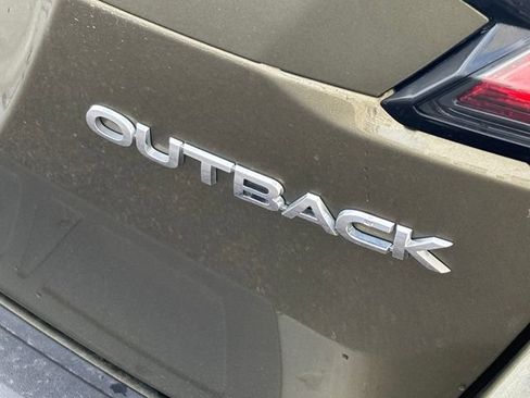 Used 2022 Subaru Outback Limited AWD/4WD image 4