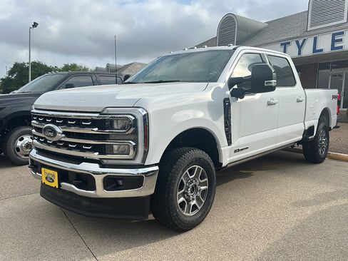 New 2026 Ford F250 Lariat AWD/4WD image 3