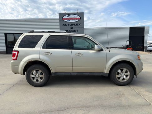 Used 2011 Ford Escape Limited w/ 302A Rapid Spec Order Code AWD/4WD image 1